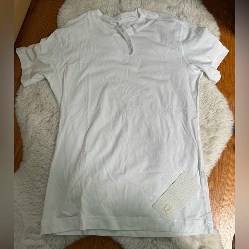 Lululemon 5 year basic tee